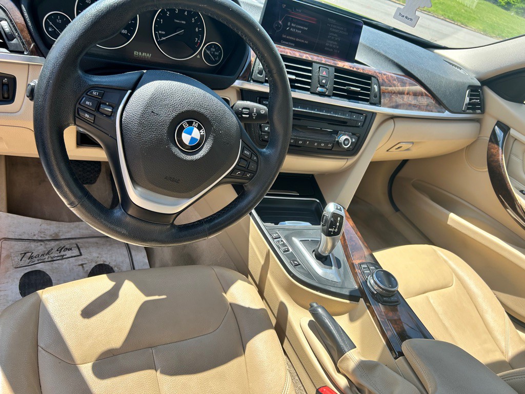 2014 BMW 3 Series Image 15