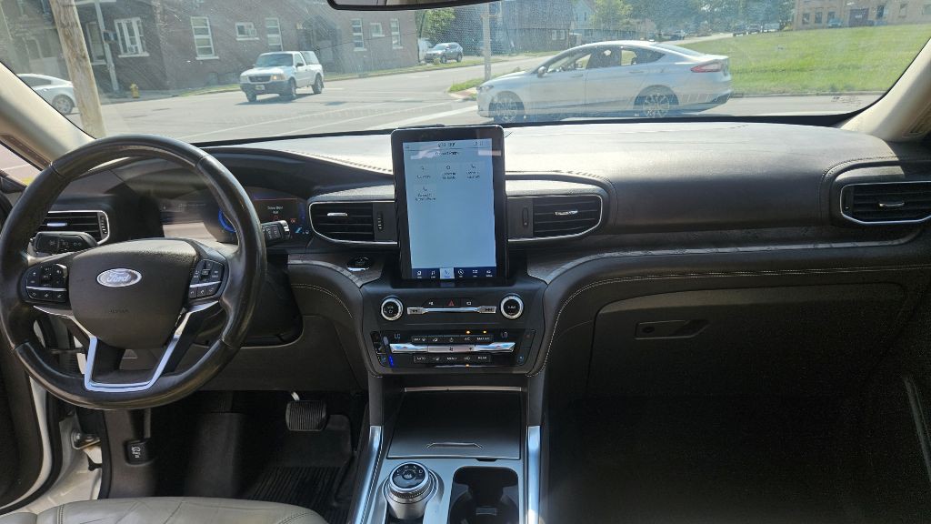 2020 Ford Explorer Image 14