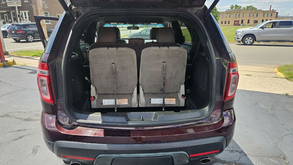 2011 Ford Explorer Image 12