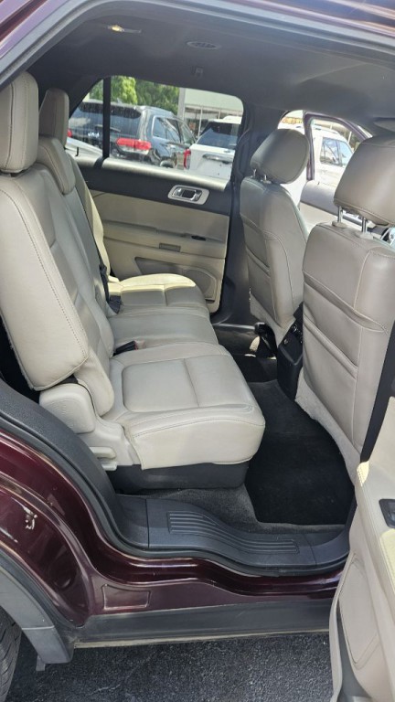 2011 Ford Explorer Image 13