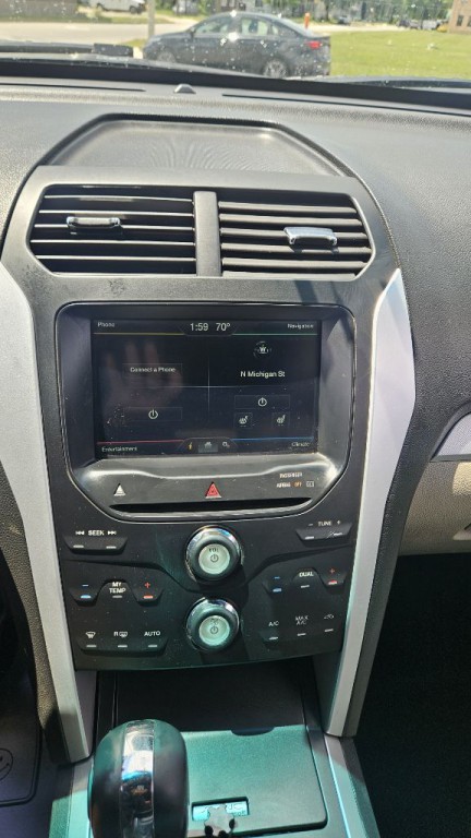 2011 Ford Explorer Image 15