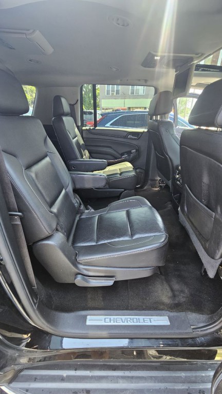 2016 Chevrolet Suburban Image 15