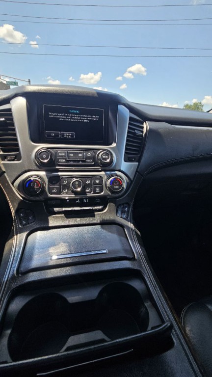 2016 Chevrolet Suburban Image 22