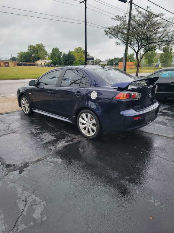 2014 Mitsubishi Lancer Image 2