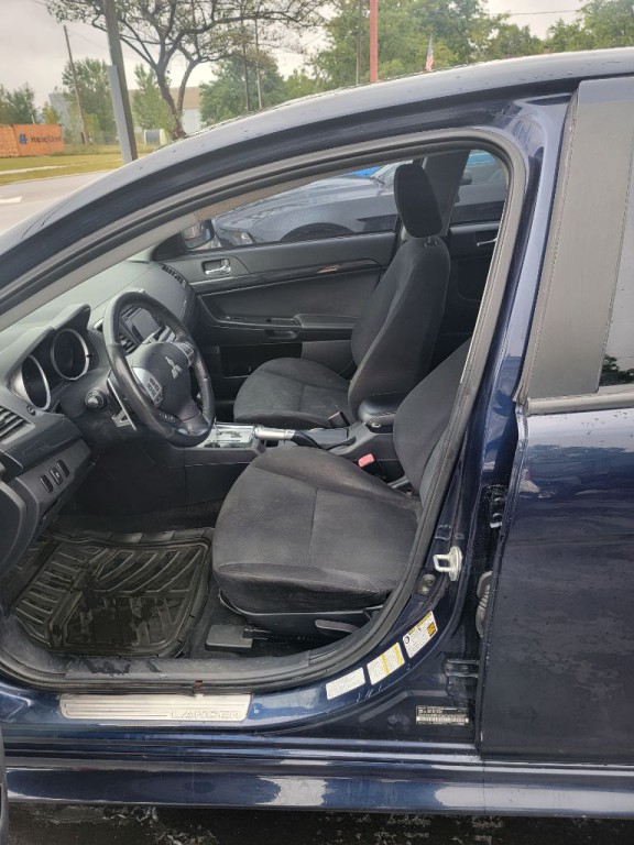 2014 Mitsubishi Lancer Image 6