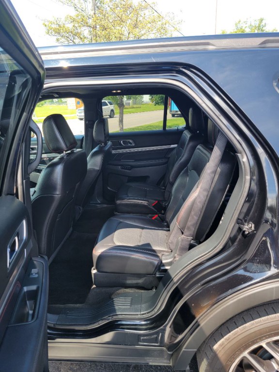 2018 Ford Explorer Image 3