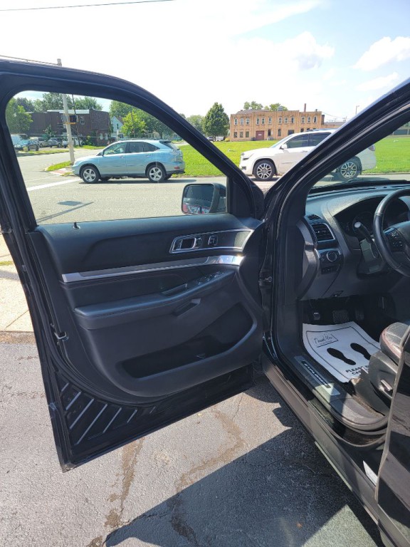 2018 Ford Explorer Image 5