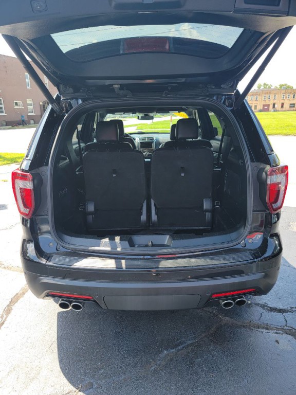 2018 Ford Explorer Image 8