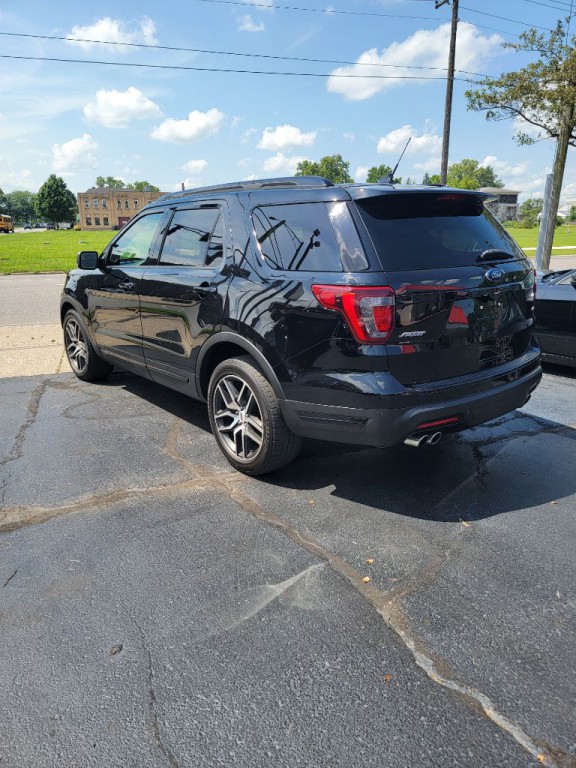 2018 Ford Explorer Image 16