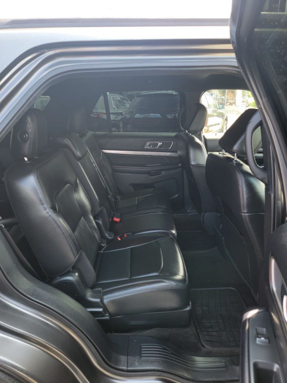2018 Ford Explorer Image 25