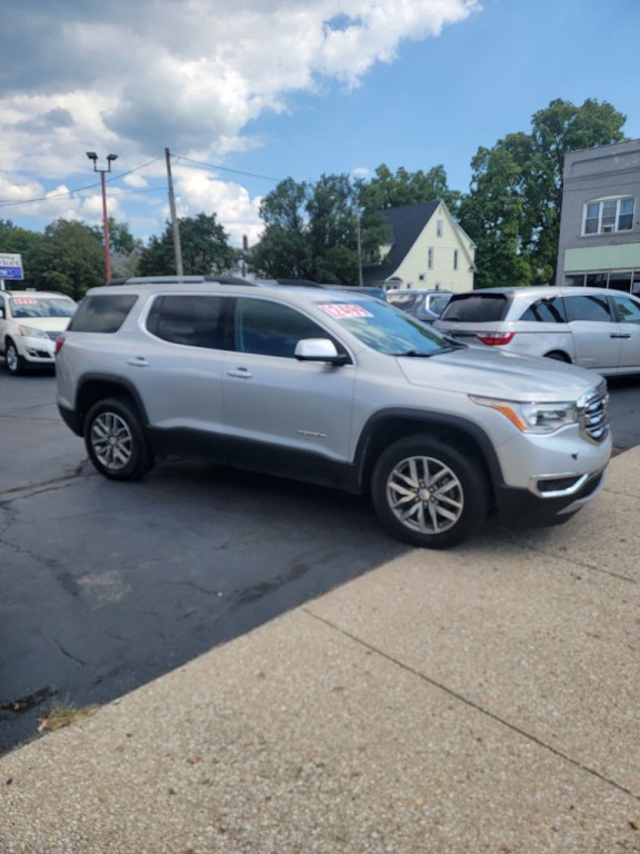 2019 GMC Acadia Image 2