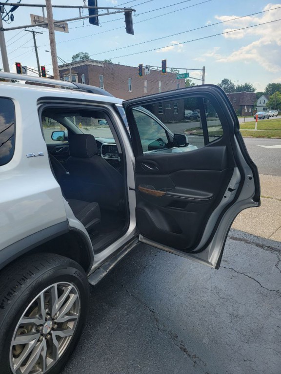 2019 GMC Acadia Image 12