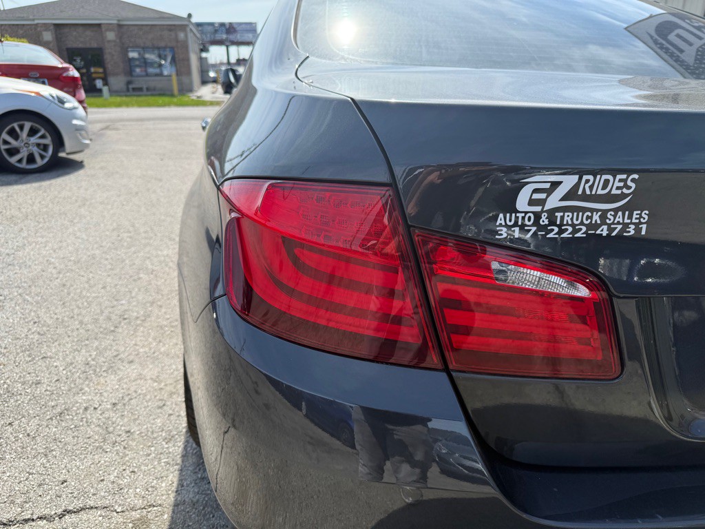 2013 BMW 5 Series Image 10