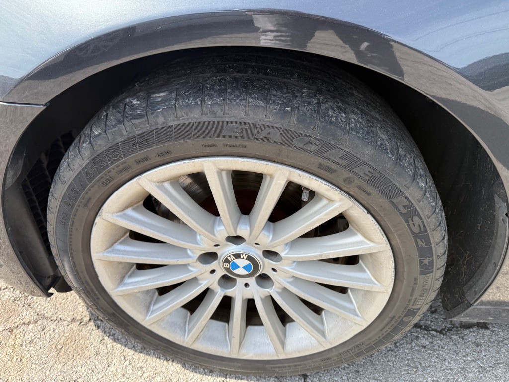 2013 BMW 5 Series Image 13