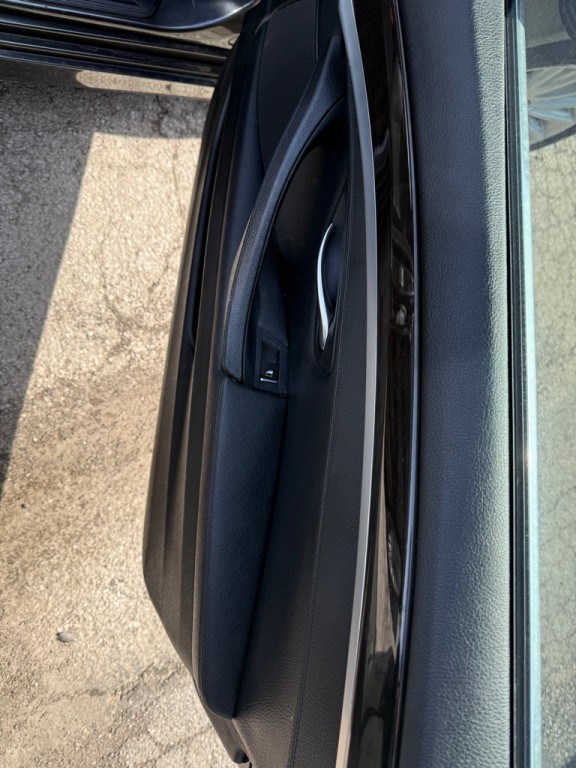 2013 BMW 5 Series Image 26