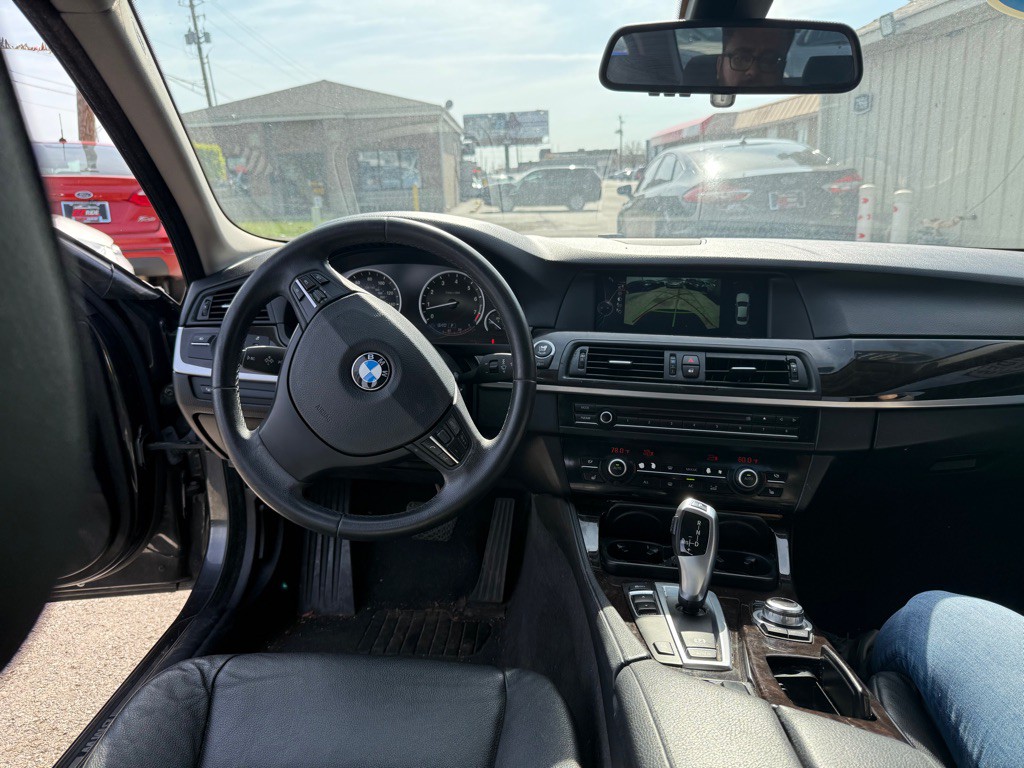 2013 BMW 5 Series Image 28