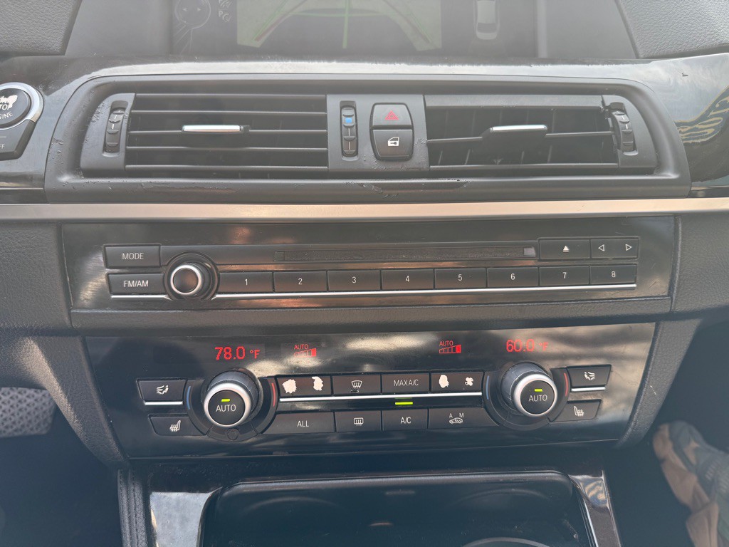 2013 BMW 5 Series Image 35