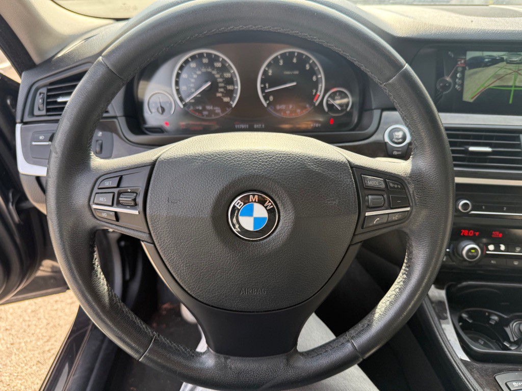 2013 BMW 5 Series Image 38