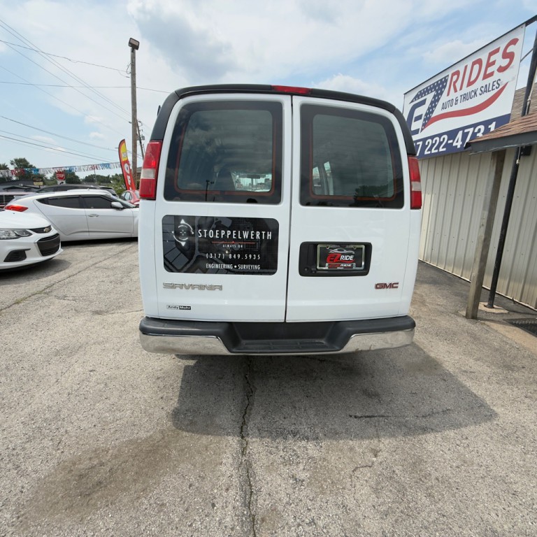 2017 GMC Savana Image 5