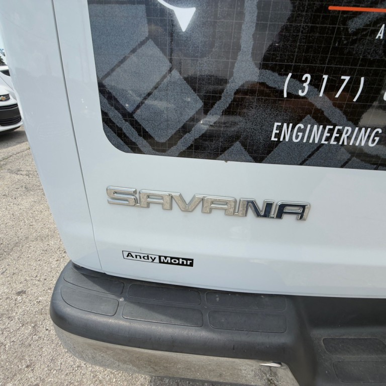 2017 GMC Savana Image 7