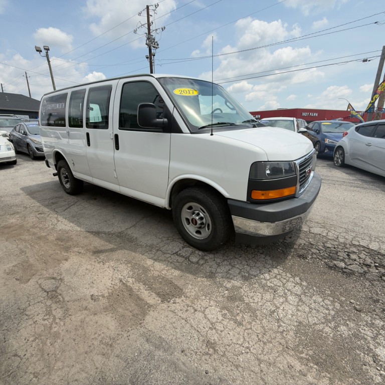 2017 GMC Savana Image 9
