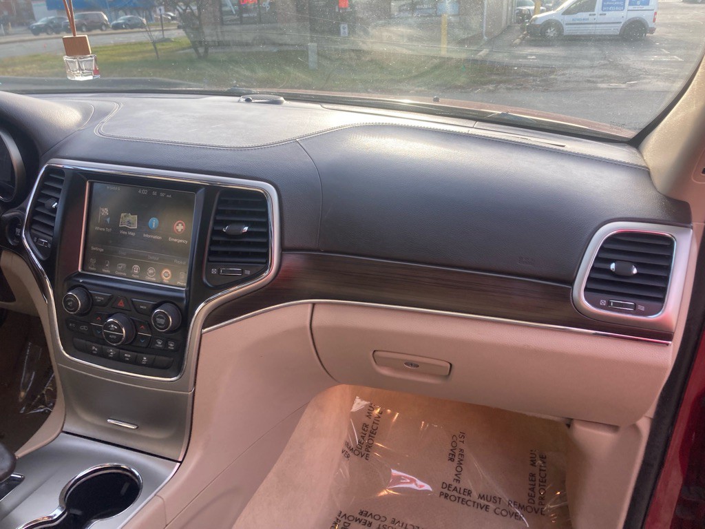 2015 Jeep Grand Cherokee Image 16