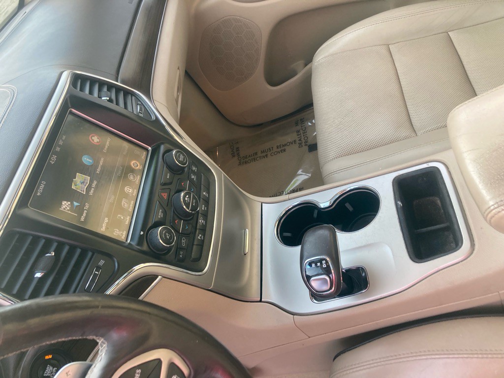 2015 Jeep Grand Cherokee Image 28