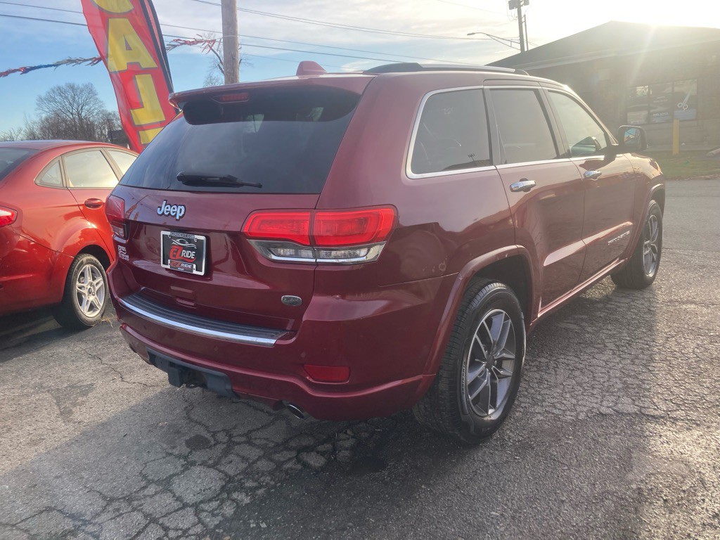 2015 Jeep Grand Cherokee Image 38
