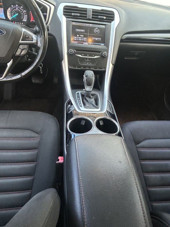 2013 Ford Fusion Image 2