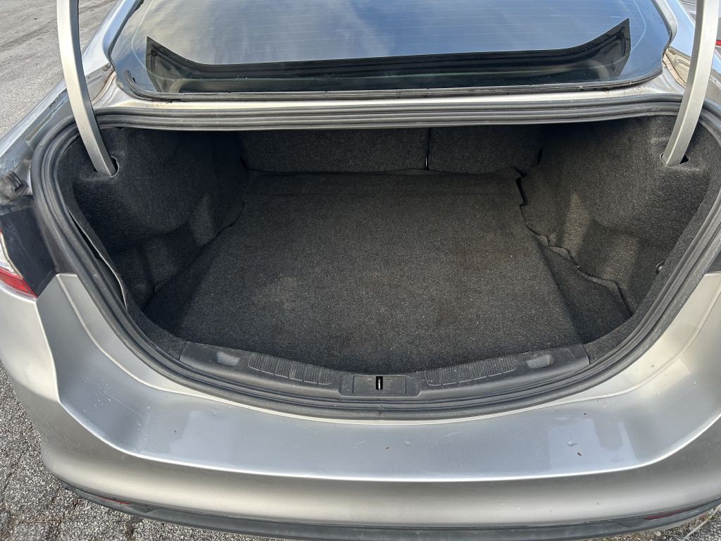 2013 Ford Fusion Image 8