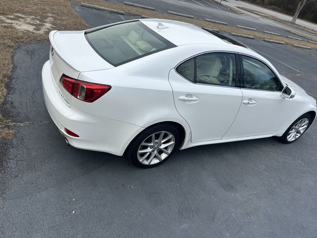 2011 Lexus IS 250 Image 2