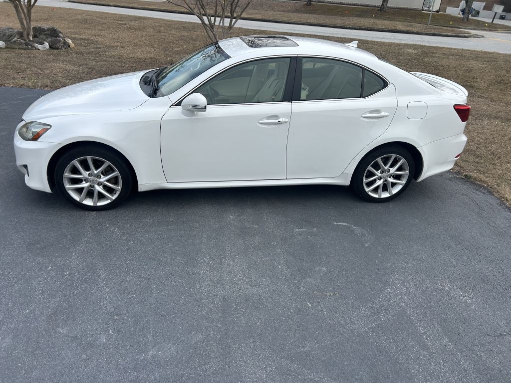 2011 Lexus IS 250 Image 3