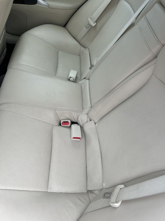 2011 Lexus IS 250 Image 9