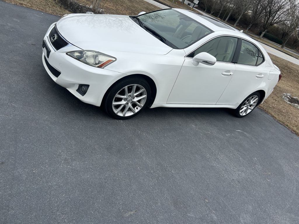 2011 Lexus IS 250 Image 15