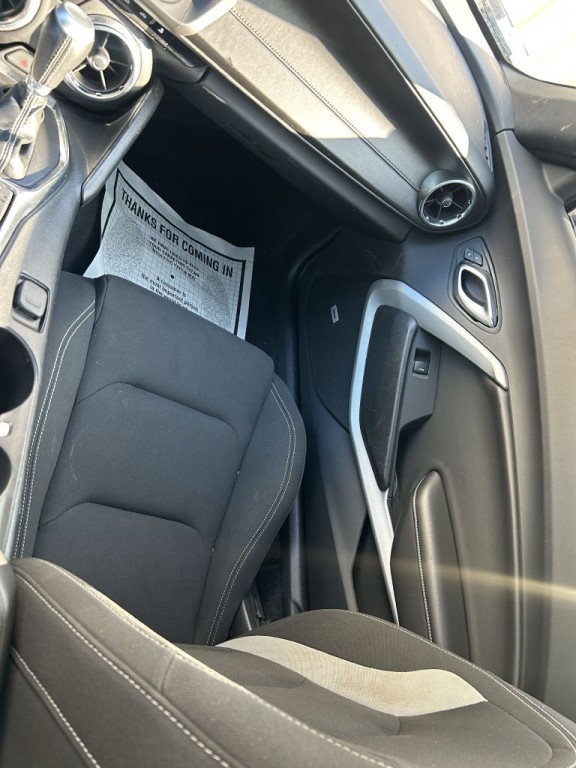 2019 Chevrolet Camaro Image 10