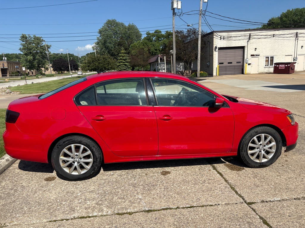 2011 Volkswagen Jetta Image 8