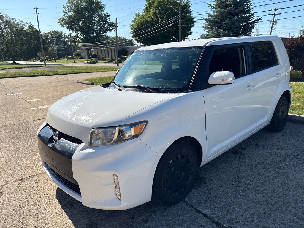 2013 Scion xB Image 3
