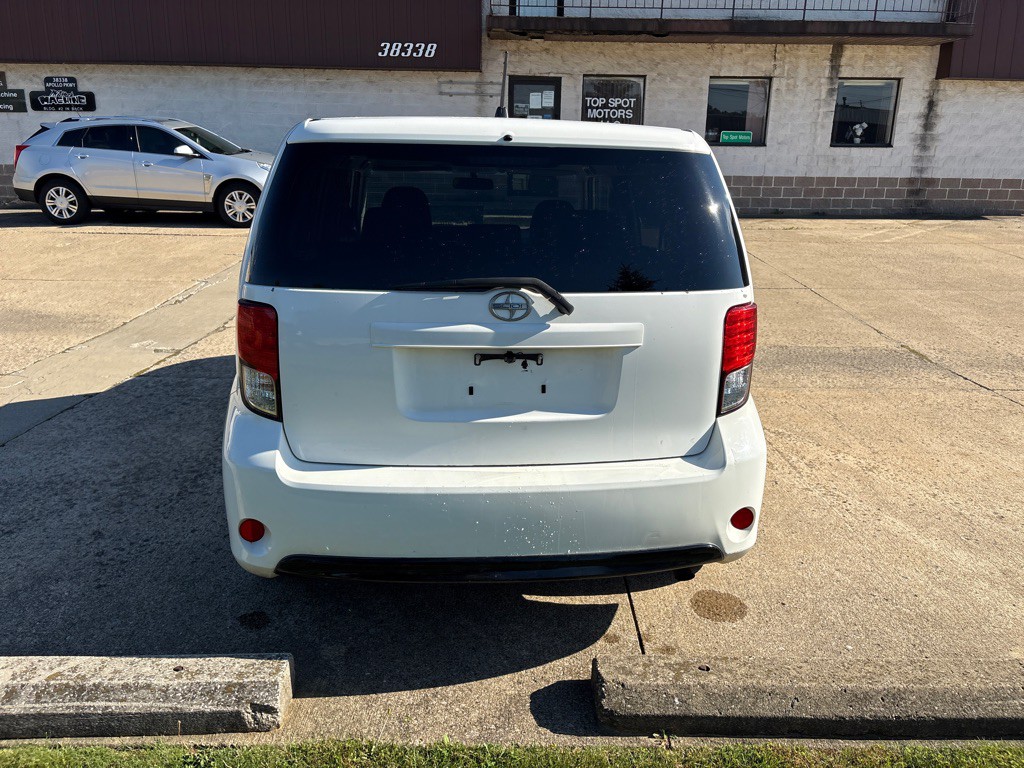 2013 Scion xB Image 6