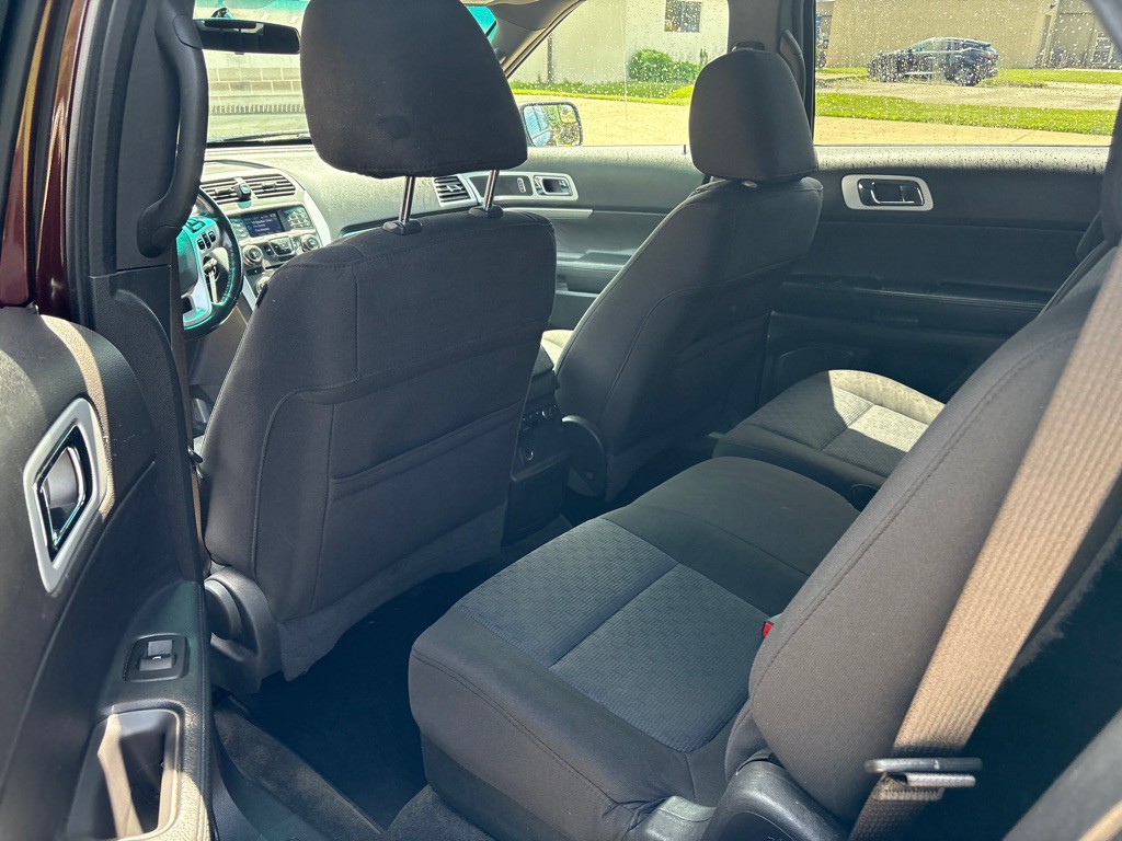 2012 Ford Explorer Image 11