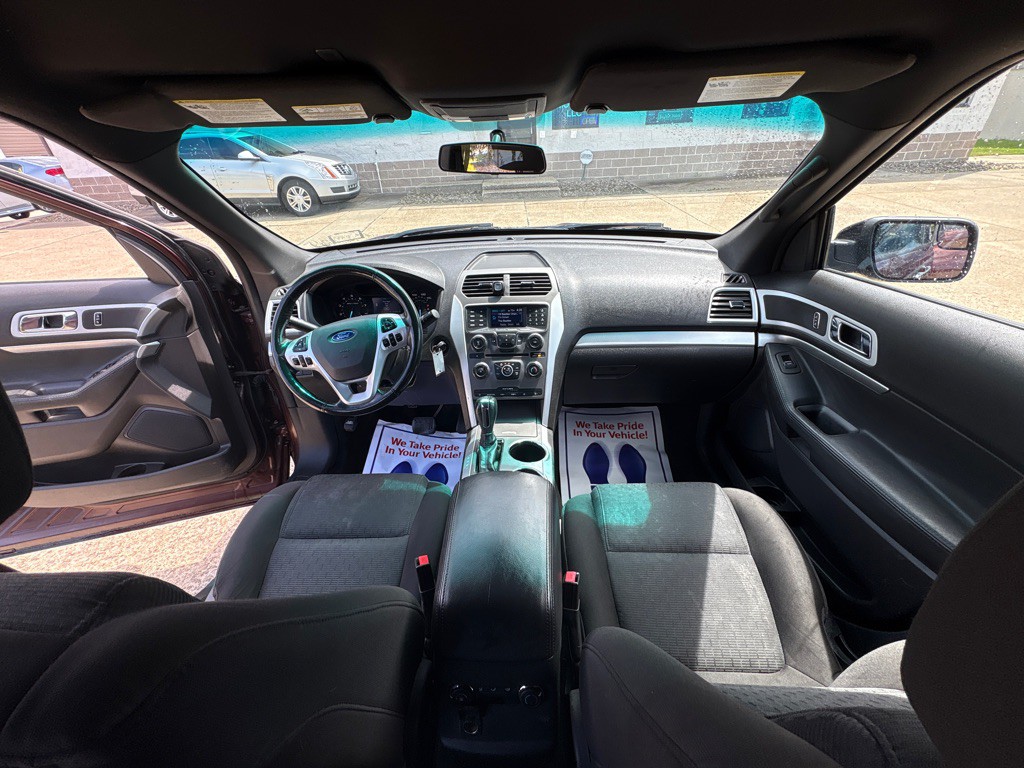 2012 Ford Explorer Image 15