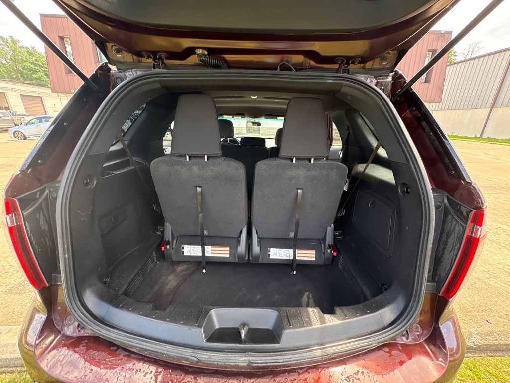 2012 Ford Explorer Image 16
