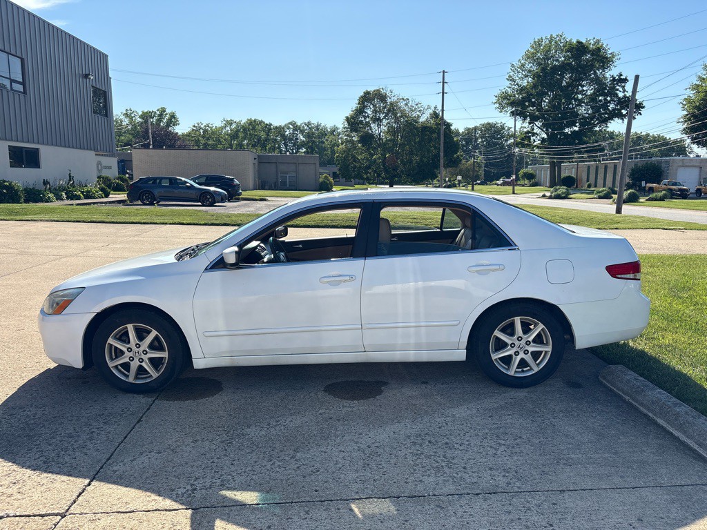 2003 Honda Accord Image 4