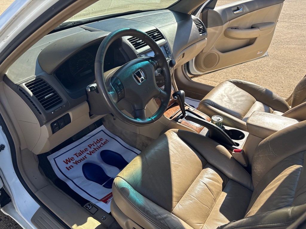 2003 Honda Accord Image 9