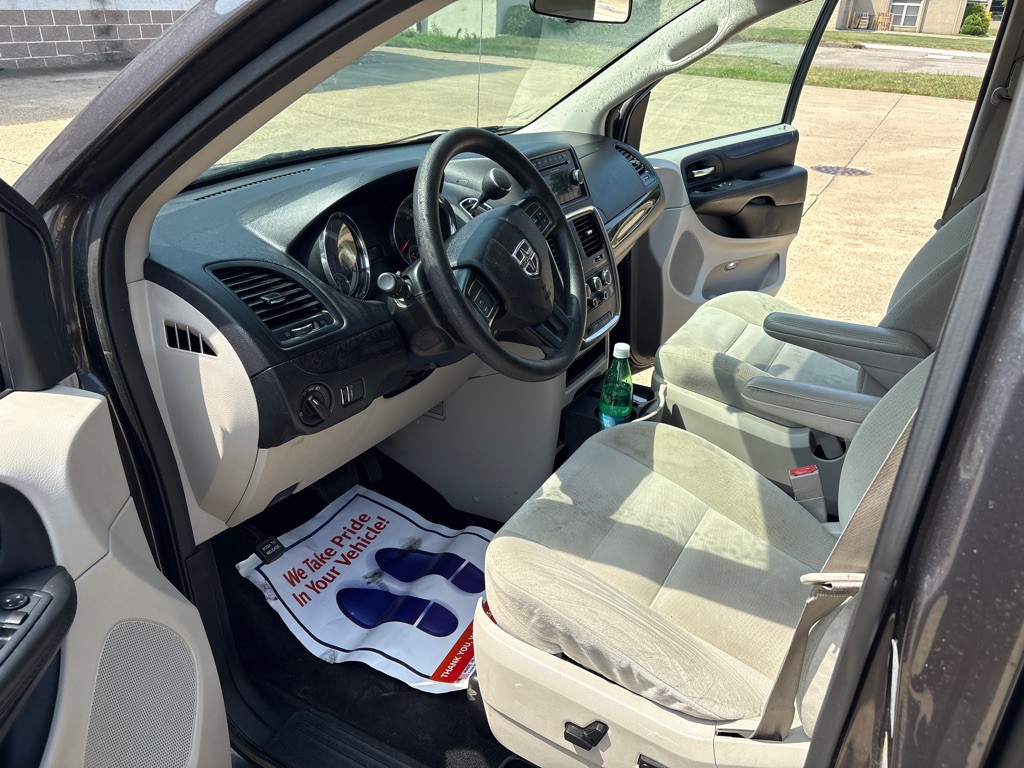 2015 Dodge Grand Caravan Image 9