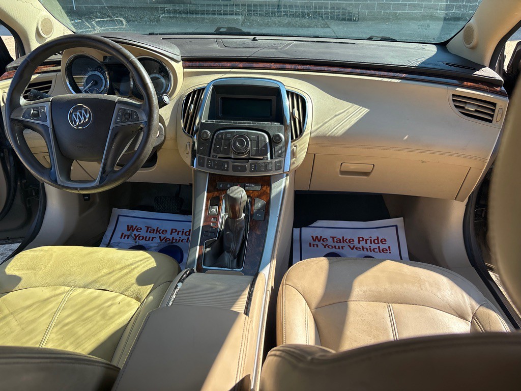 2010 Buick Lacrosse Image 13