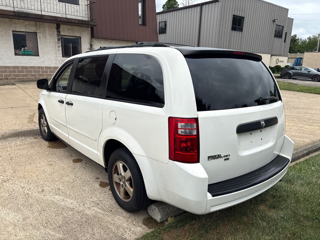 2008 Dodge Grand Caravan Image 5