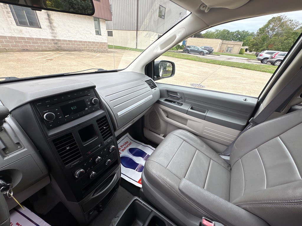 2008 Dodge Grand Caravan Image 16