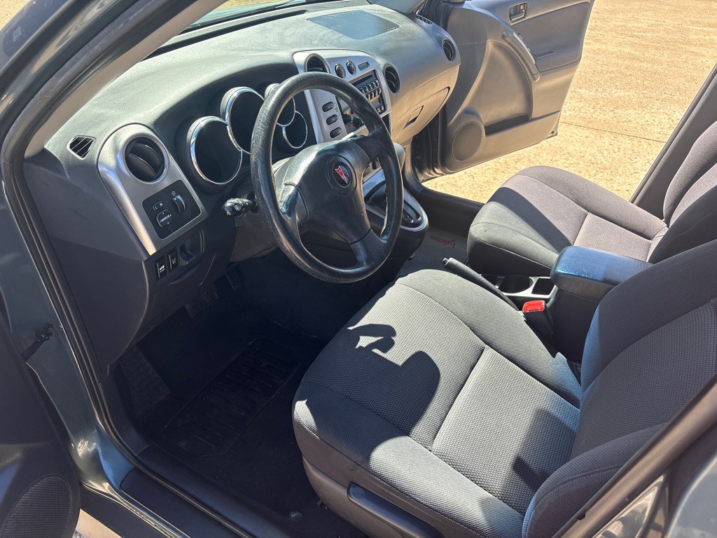 2006 Pontiac Vibe Image 9