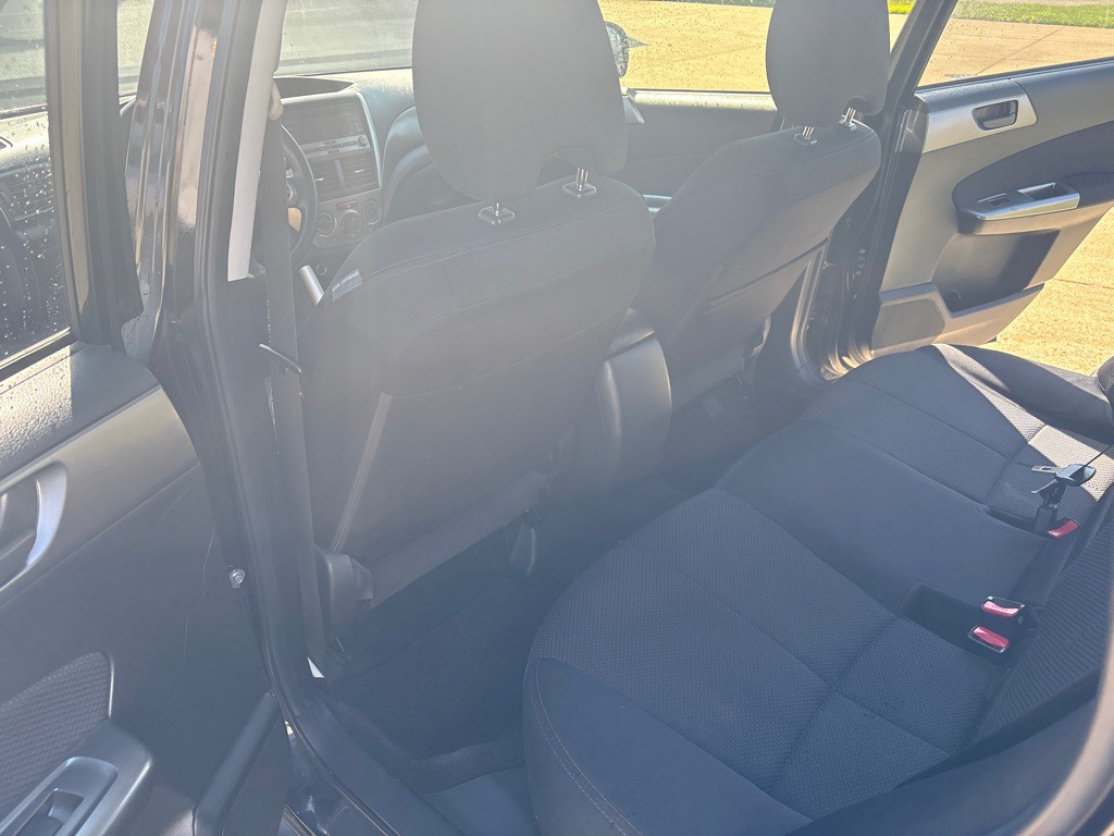 2012 Subaru Forester Image 11