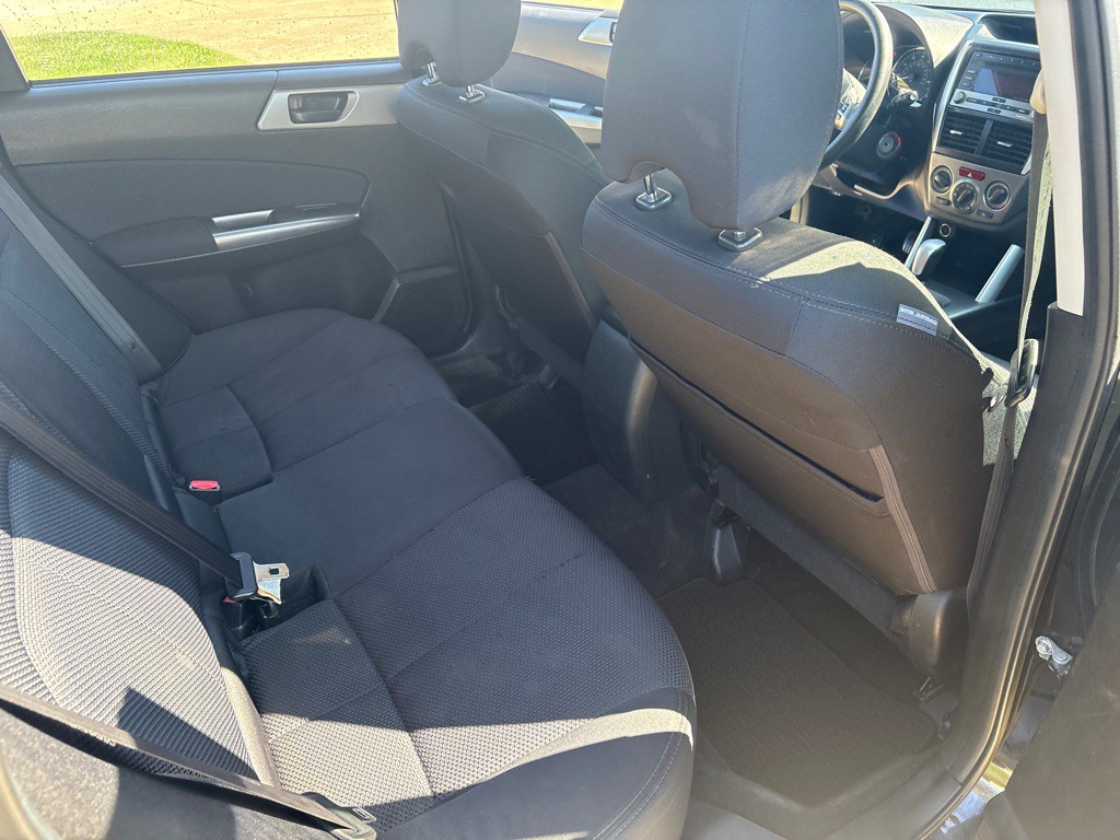 2012 Subaru Forester Image 12